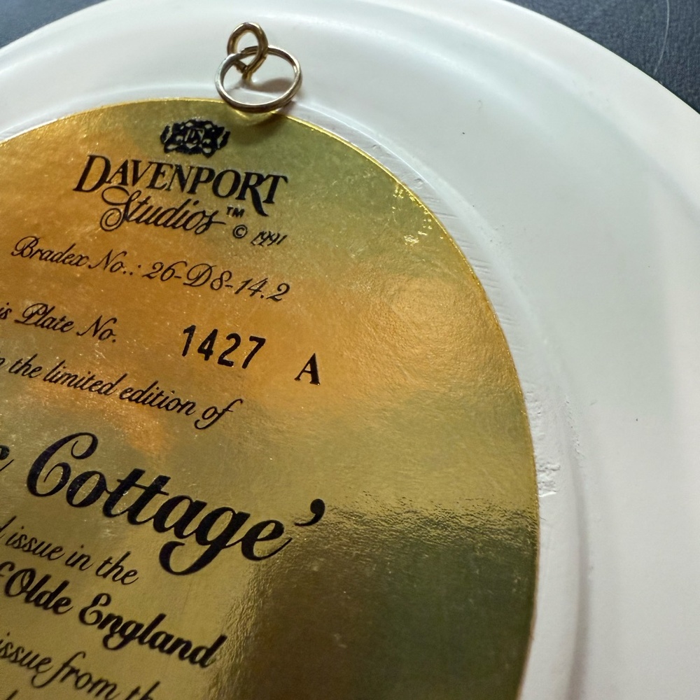 DAVENPORT STUDIOS “Lilac Cottage” Collector Plate #1427A - Picture 13 of 13